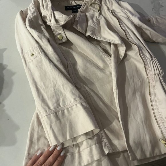 Chic French Connection-Utility Jacket in Soft Cream Linen Blend - Picture 4 of 7